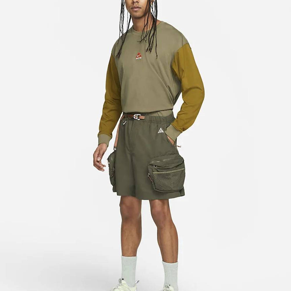 Nike ACG 'Snowgrass' Cargo Shorts - Khaki | The Sole Supplier
