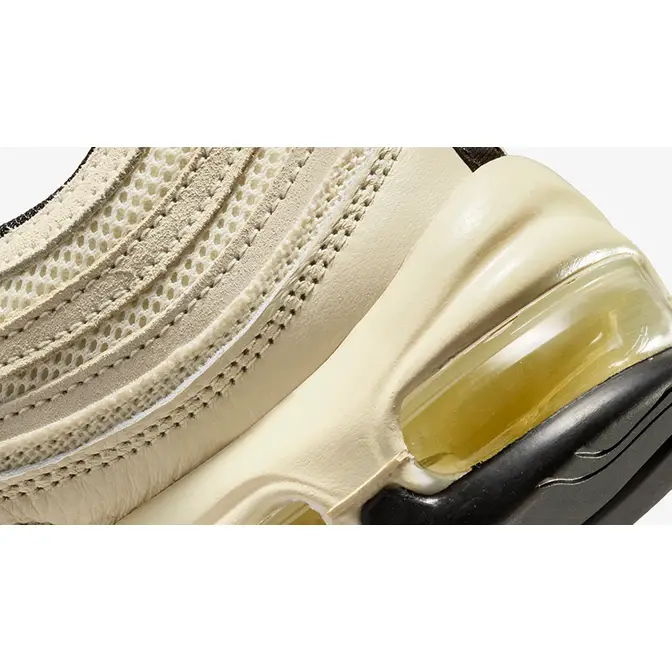 Nike Wmns Air Huarache Run "All White" DV5451-100 Detail