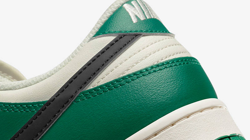 Nike Dunk Low SE Lottery Pale Ivory Malachite Green