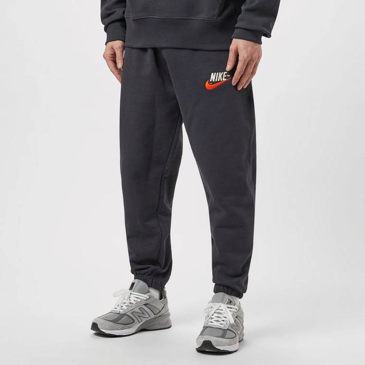 nike sportswear trend pant
