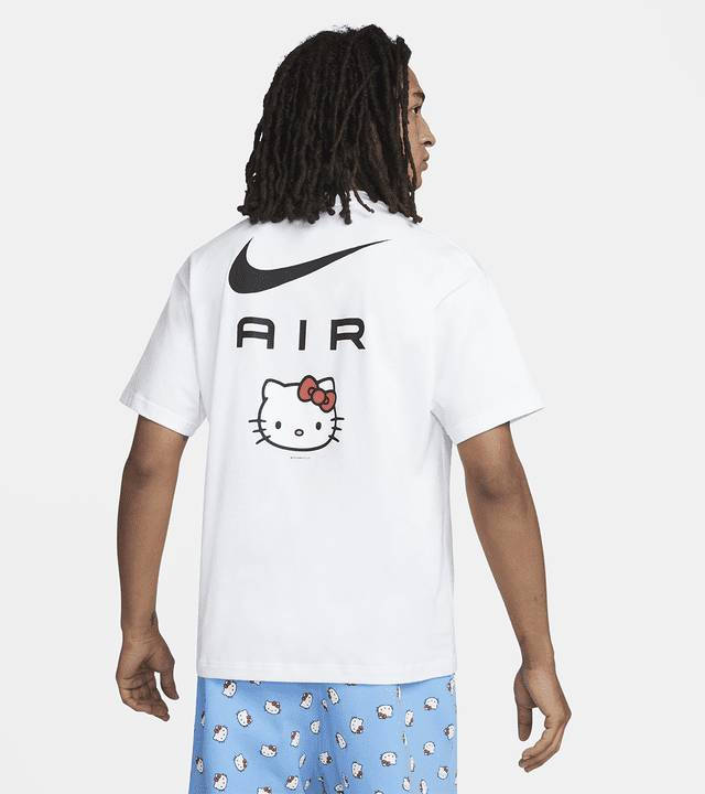 NIKE - Nike x hello kitty Tシャツ NIKE公式】ナイキ x Hello Kitty Tシャツ.オンラインストア