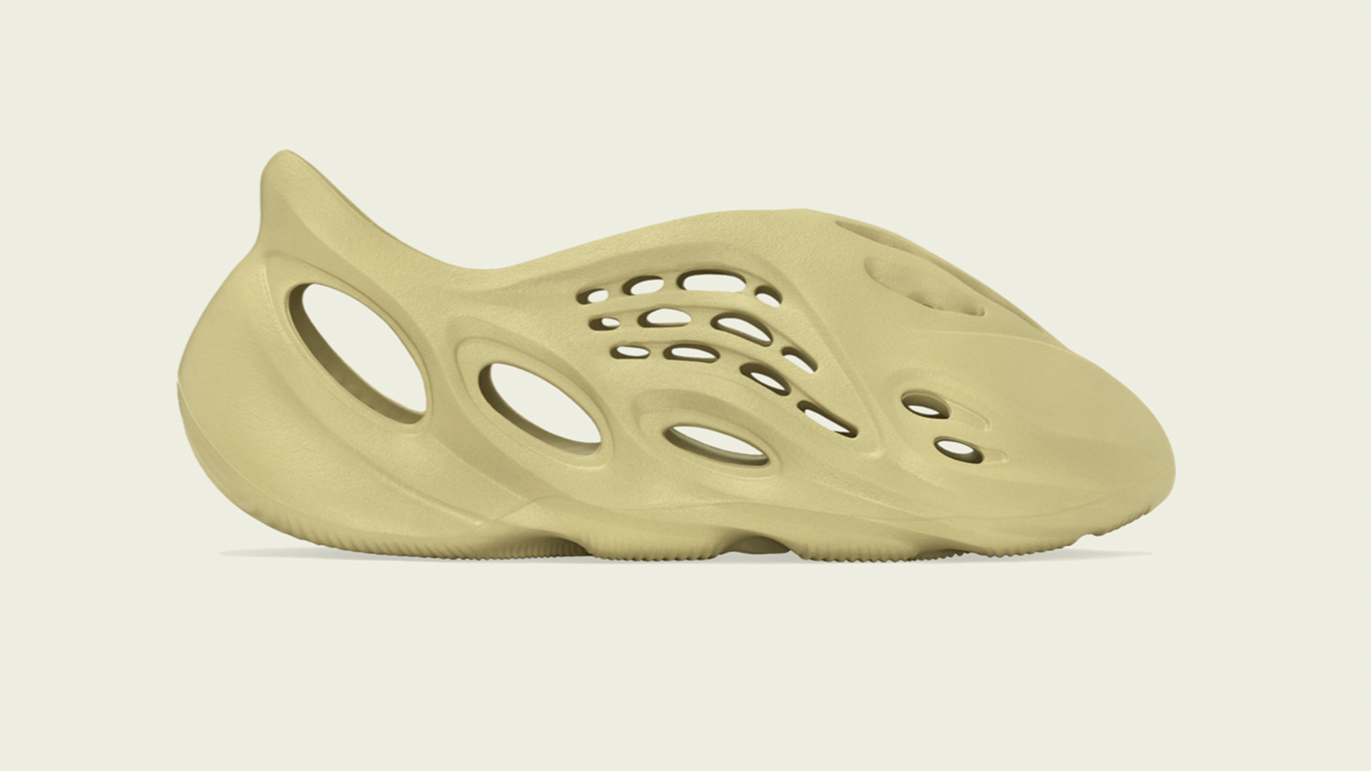 Yeezy Foam Runner “Sulfur”