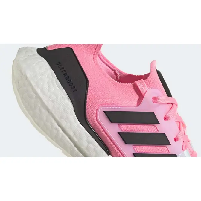 Light pink shop ultra boost adidas