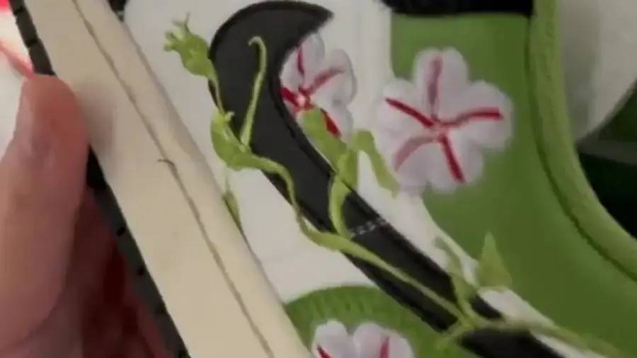 Air Jordan 1 Low Blossom swoosh