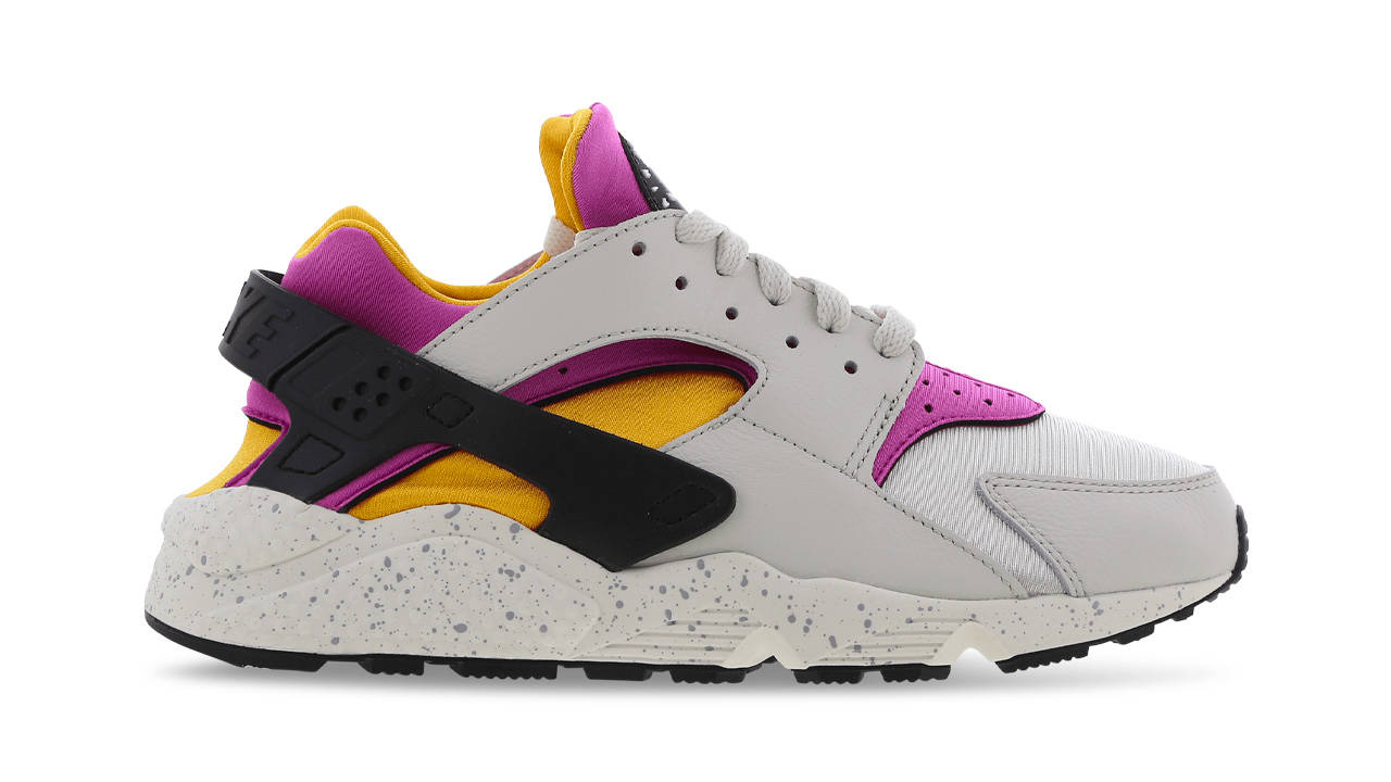 yellow huaraches foot locker