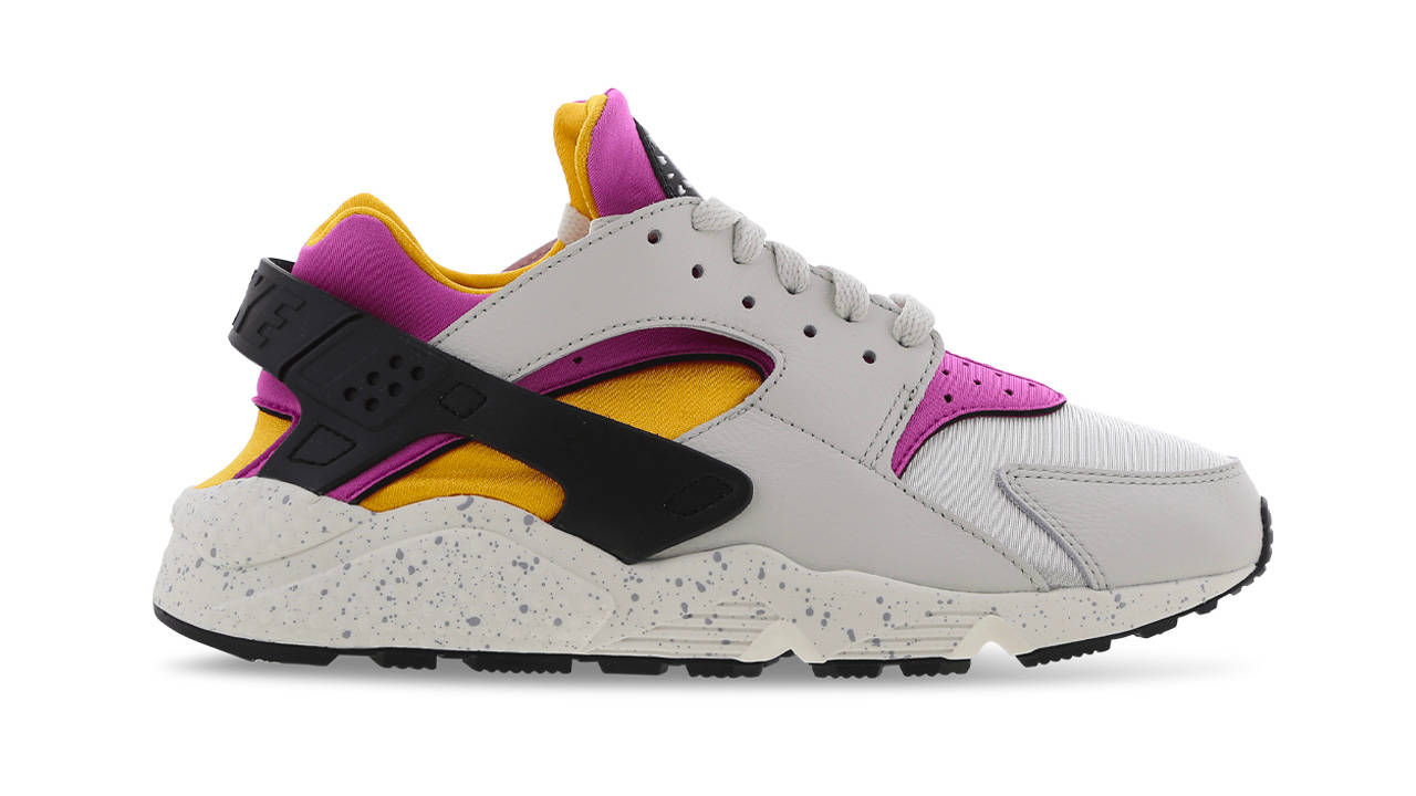 Grab Some Mega Steals Over at Foot Locker's Up to 50% Off Sale!