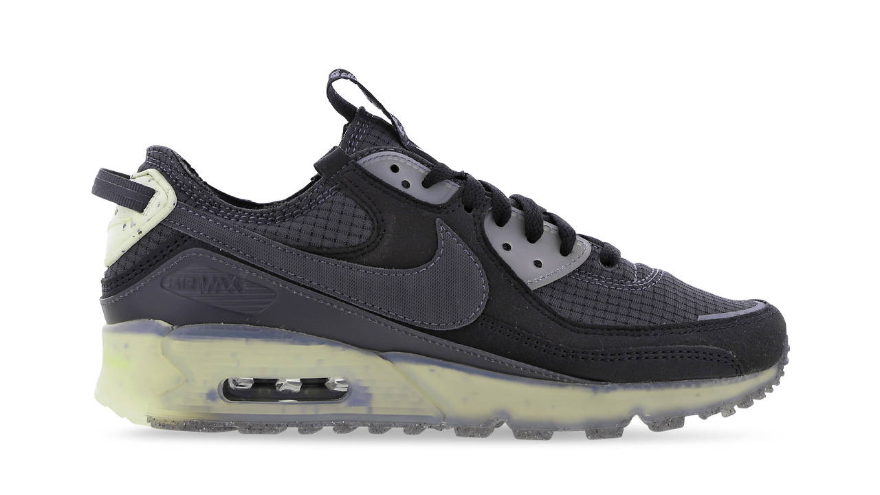 Spend Big & Save Bigger With This Unmissable Foot Locker UK Deal!