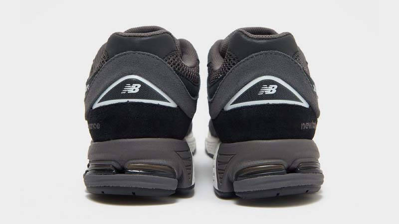 New Balance 2002R Magnet Black Back