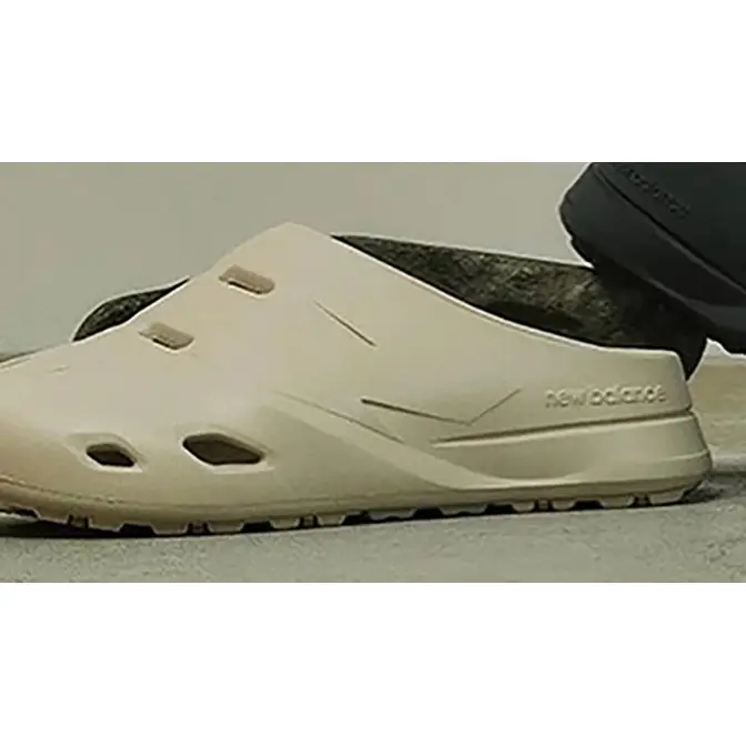 New balance hot sale clog sneakers