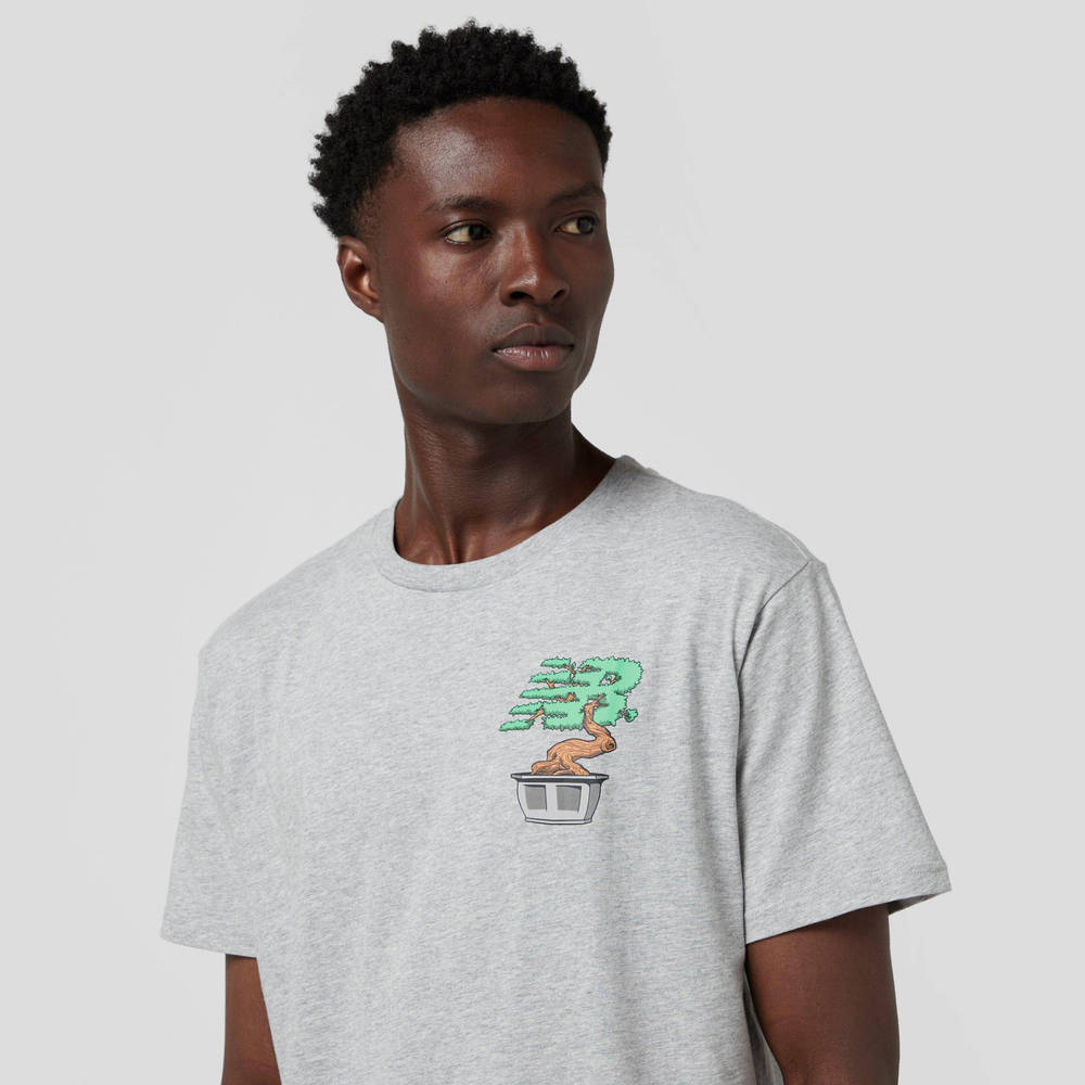 New Balance Essentials Roots Graphic T-Shirt Grey face