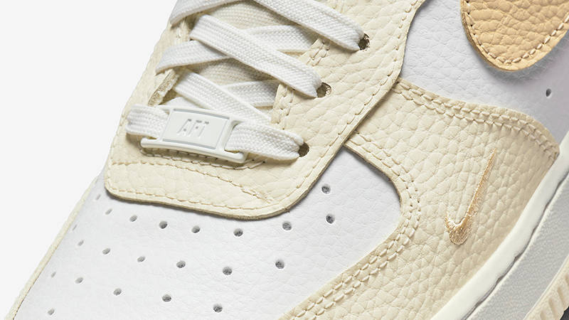 Nike Air Force 1 Low Lemon Twist DX8953-100 Detail