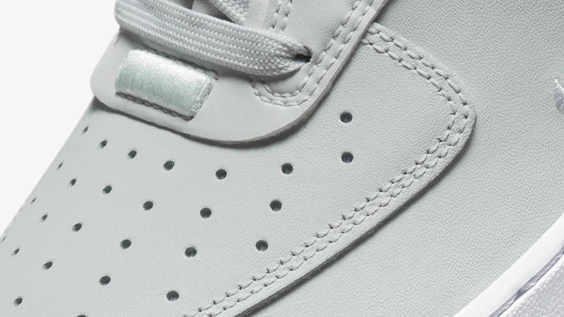 Nike Air Force 1 React Mint Foam DM0573-001 Detail