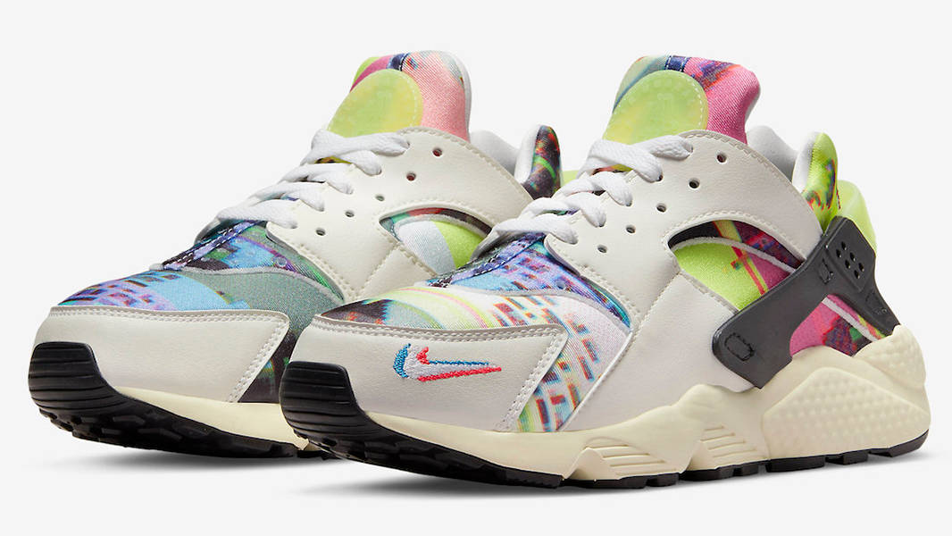 Nike Air Huarache Pixel DX3264-902 Side