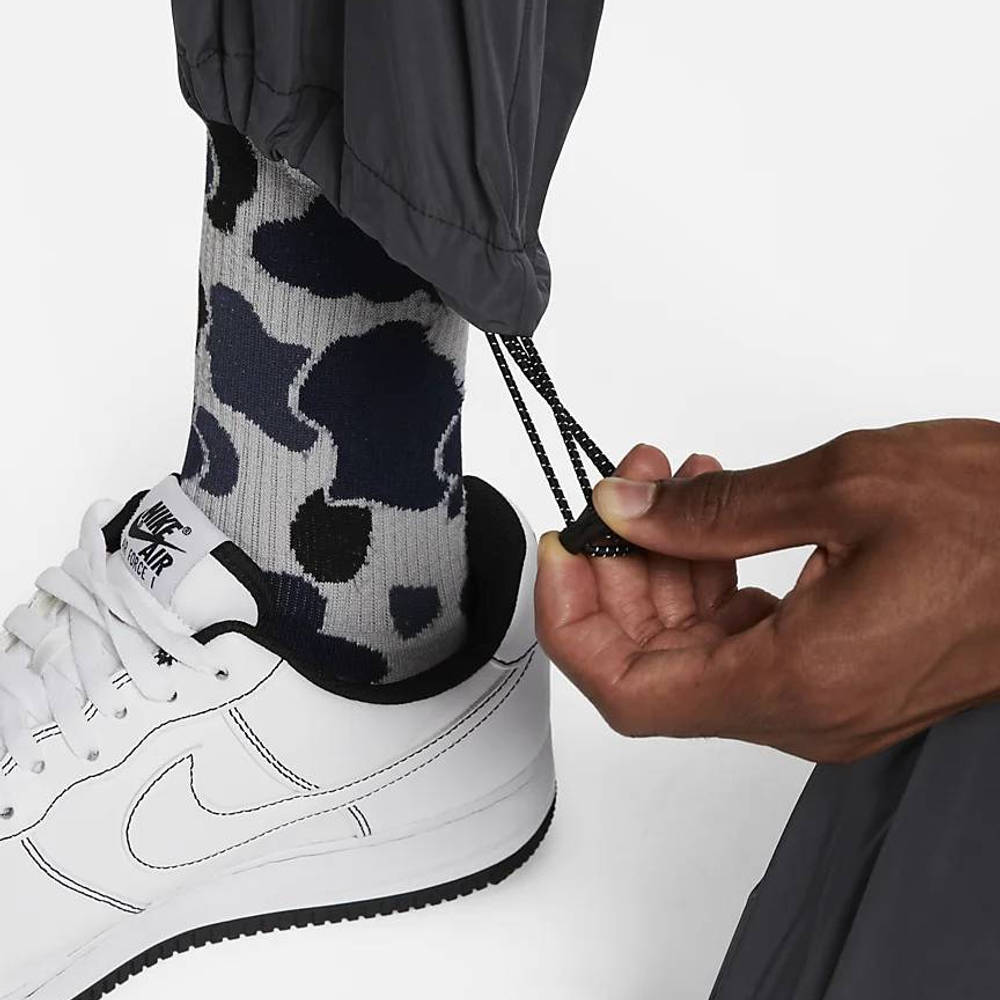 Nike Sportswear Air Woven Trousers Black foot pull tab
