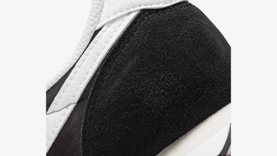 Nike Waffle Trainer 2 Black White Closeup