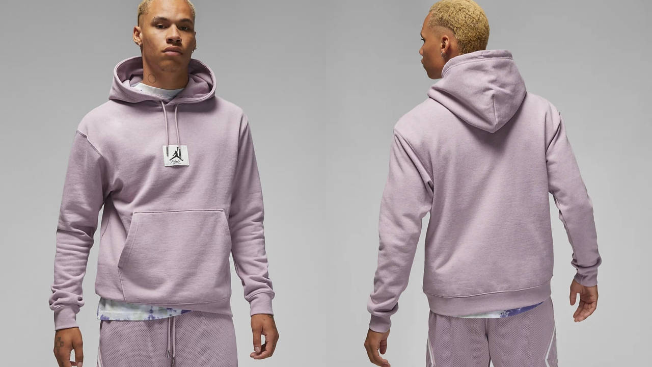 Inject Some Colour Into Your Wardrobe This Summer With These Latest Nike Piecesq