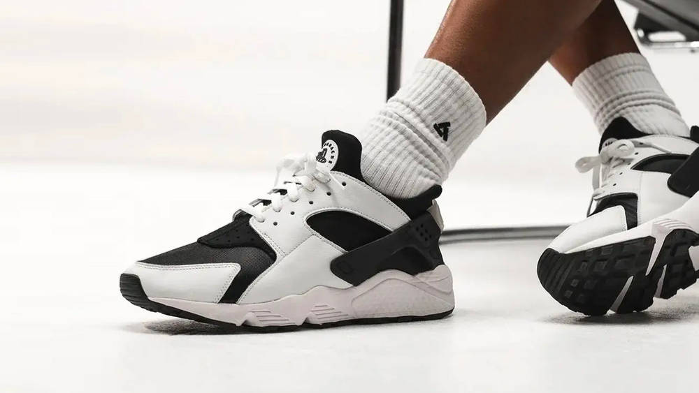 Grab Some Mega Steals Over at Foot Locker's Up to 50% Off Sale! Grab Some Mega Steals Over at Foot Locker's Up to 50% Off Sale!