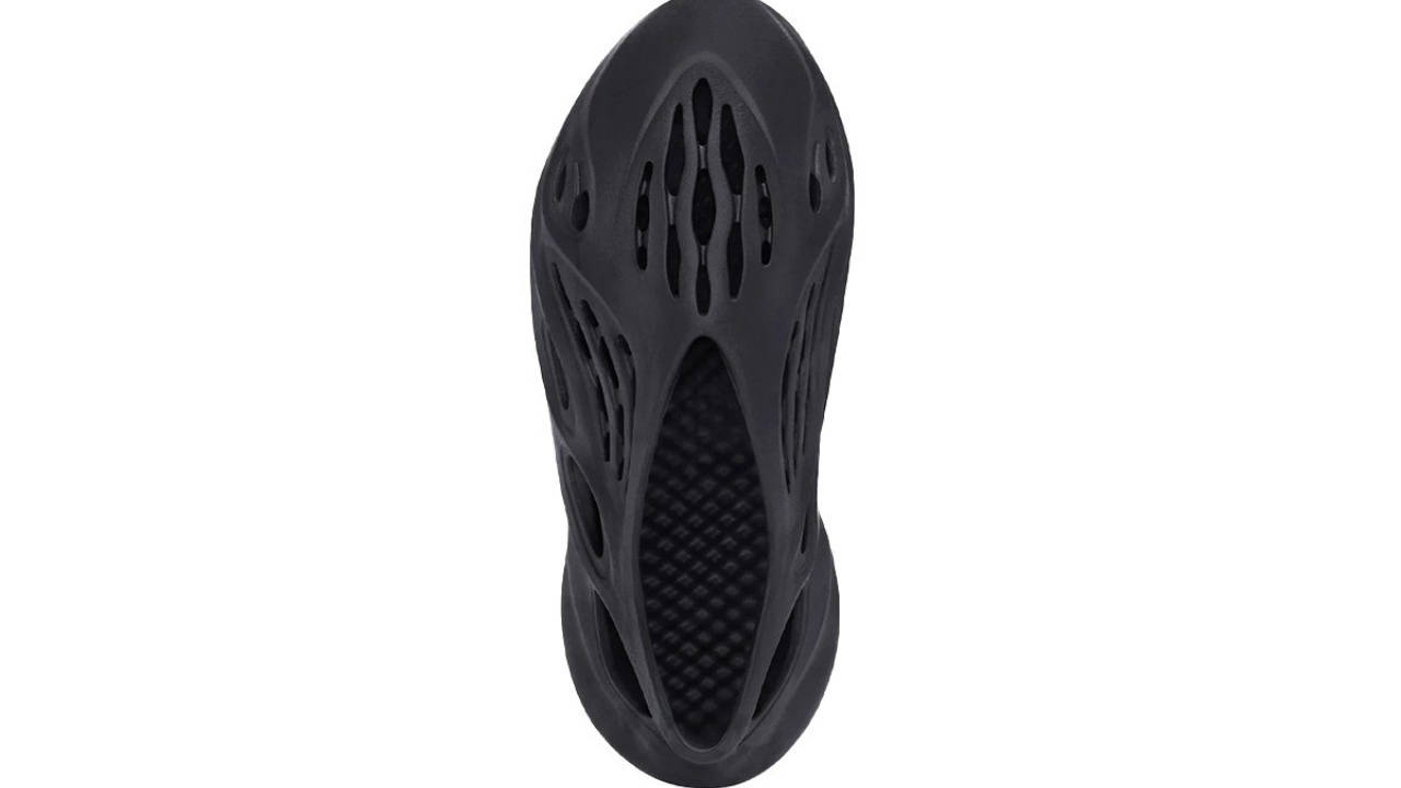 Yeezy Foam Runner Onyx 3