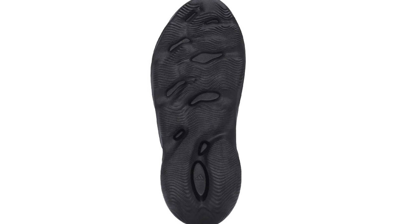 Yeezy Foam Runner Onyx 4