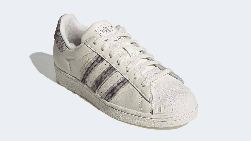 adidas Superstar Off White Gold Metallic Front