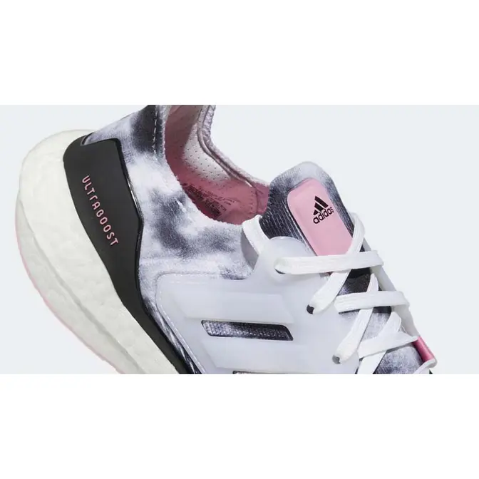 adidas edition Ultra Boost 22 White Bliss Pink Closeup