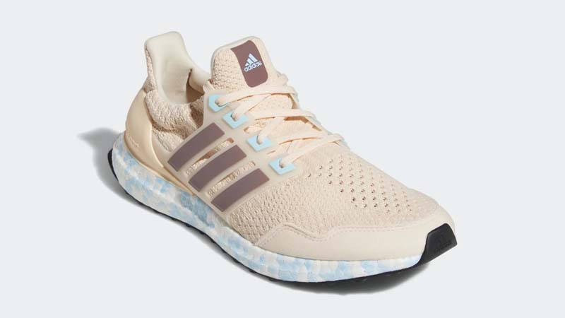 adidas Ultra Boost DNA Bliss Orange Front
