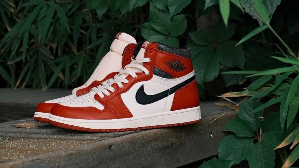 Image via sneakertigger AJ1 Chicago Reimagined