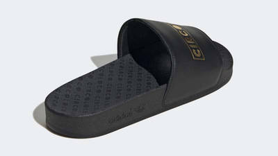 adilette mono