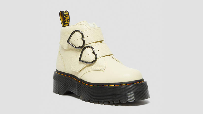 Dr Martens Devon Heart Boots Cream 27347282 Front