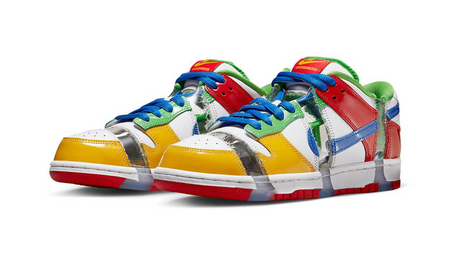 Here's Your Official Look at the eBay x Nike SB Dunk Low "2022" Here's Your Official Look at the eBay x Nike SB Dunk Low "2022"