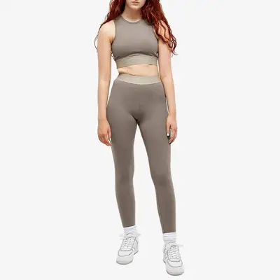 FEAR OF GOD ESSENTIALS LEGGINGS GYM SET WHEAT