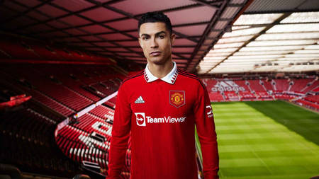 Manchester United's Retro-Inspired 2022/23 Home Kit Has Landed Right Here Manchester United's Retro-Inspired 2022/23 Home Kit Has Landed Right Here