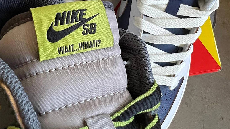 HUF x Nike SB Dunk Low Grey Green Detail