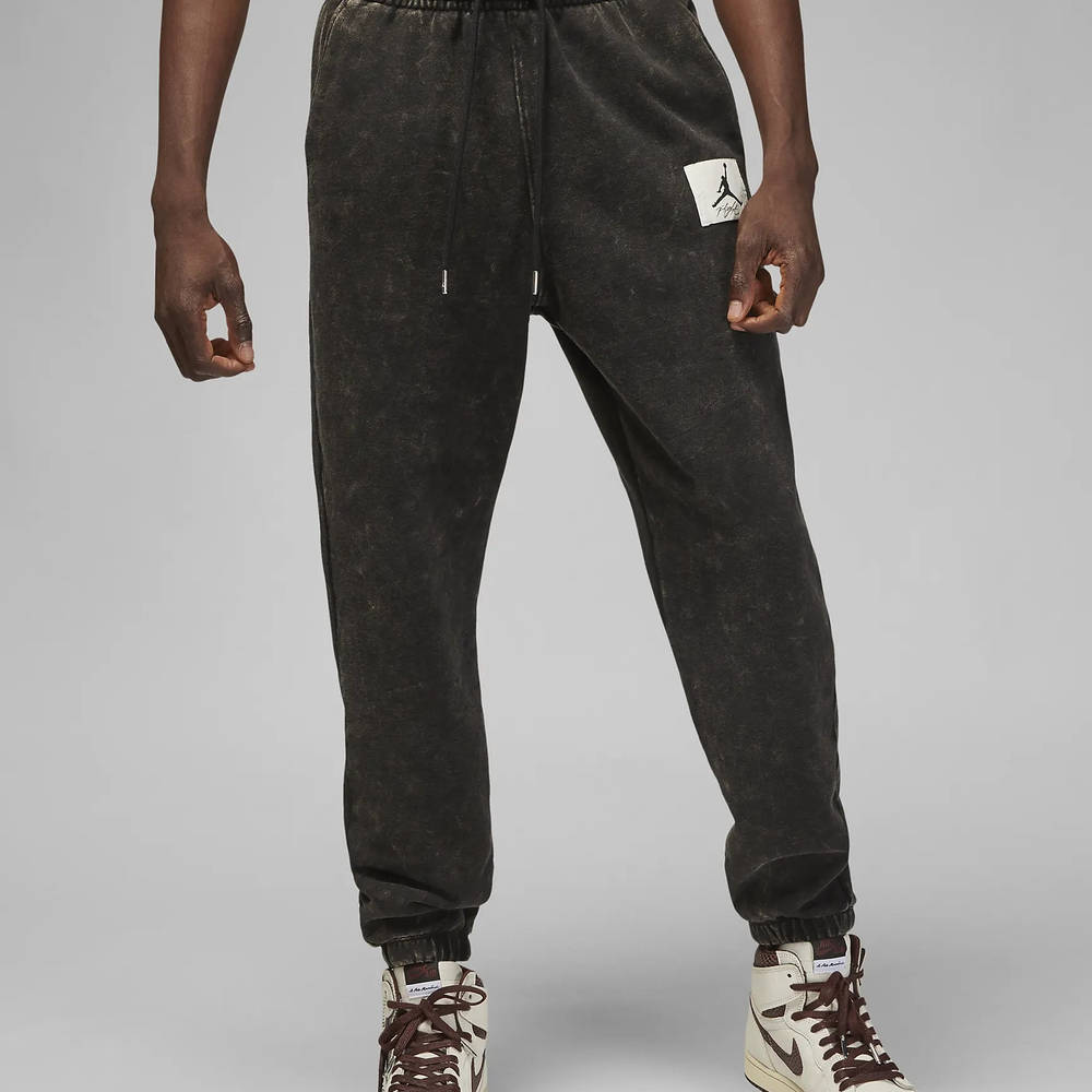 Jordan Essential Statement Washed-Out Fleece Trousers DR3089-010