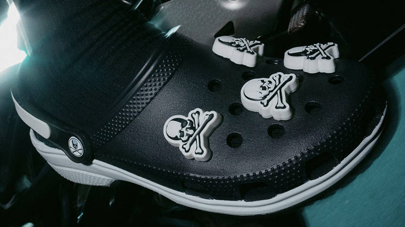 crocs mastermind×crocs 24cm Mastermind Japan x Crocs Classic Clog - Black/White – Feature