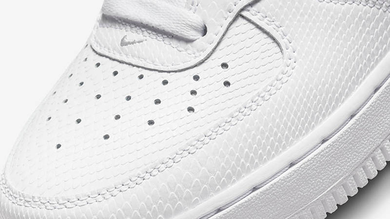 Nike Air Force 1 Mid White Reptile DZ5211-100 Detail 2