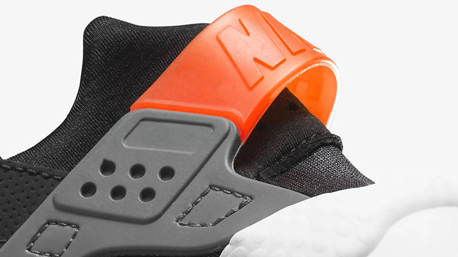 Nike Air Huarache Black Safety Orange DX2659-001 Detail 2