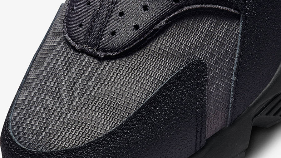 Nike Air Huarache Black Volt DZ4499-001 Detail