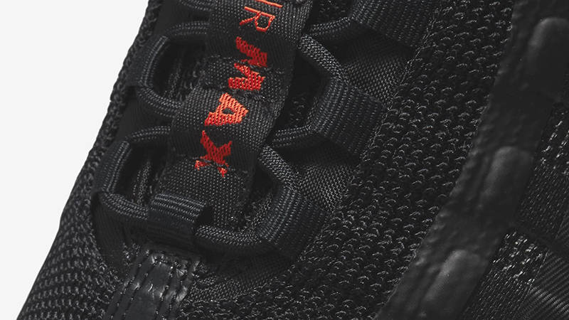Nike Air Max 95 Ultra Black Crimson DX2658-001 Detail