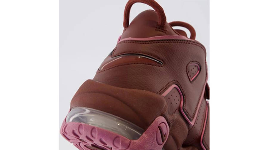 Nike Air More Uptempo Valentine's Day Detail