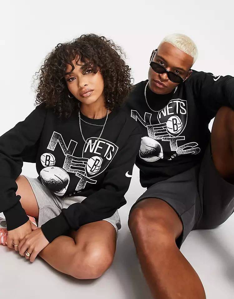 Nike Basketball NBA Brooklyn Nets Courtside Graphic Sweatshirt Black Feature