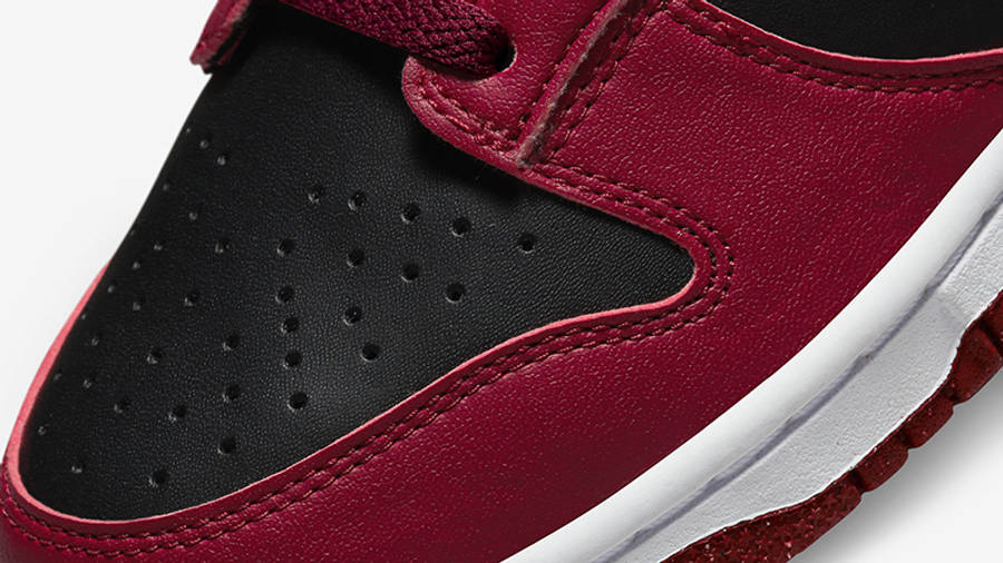 Nike Dunk Low Next Nature Red Black DN1431-002 Detail
