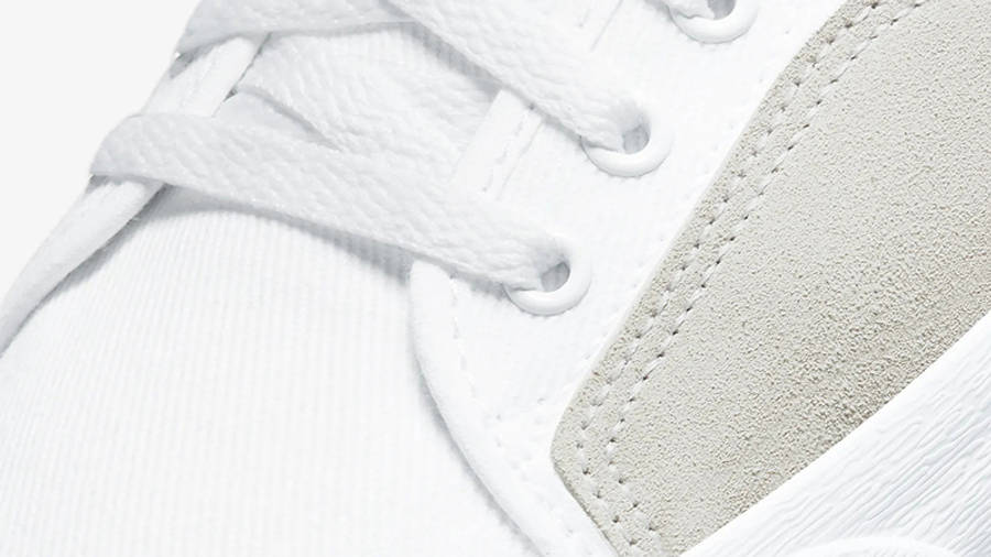 Nike SB Blazer Court Mid Premium White Black DM8553-100 Detail