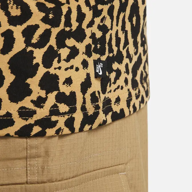 Nike SB Long-Sleeve Print Skate T-Shirt Elemental Gold Tag Closeup