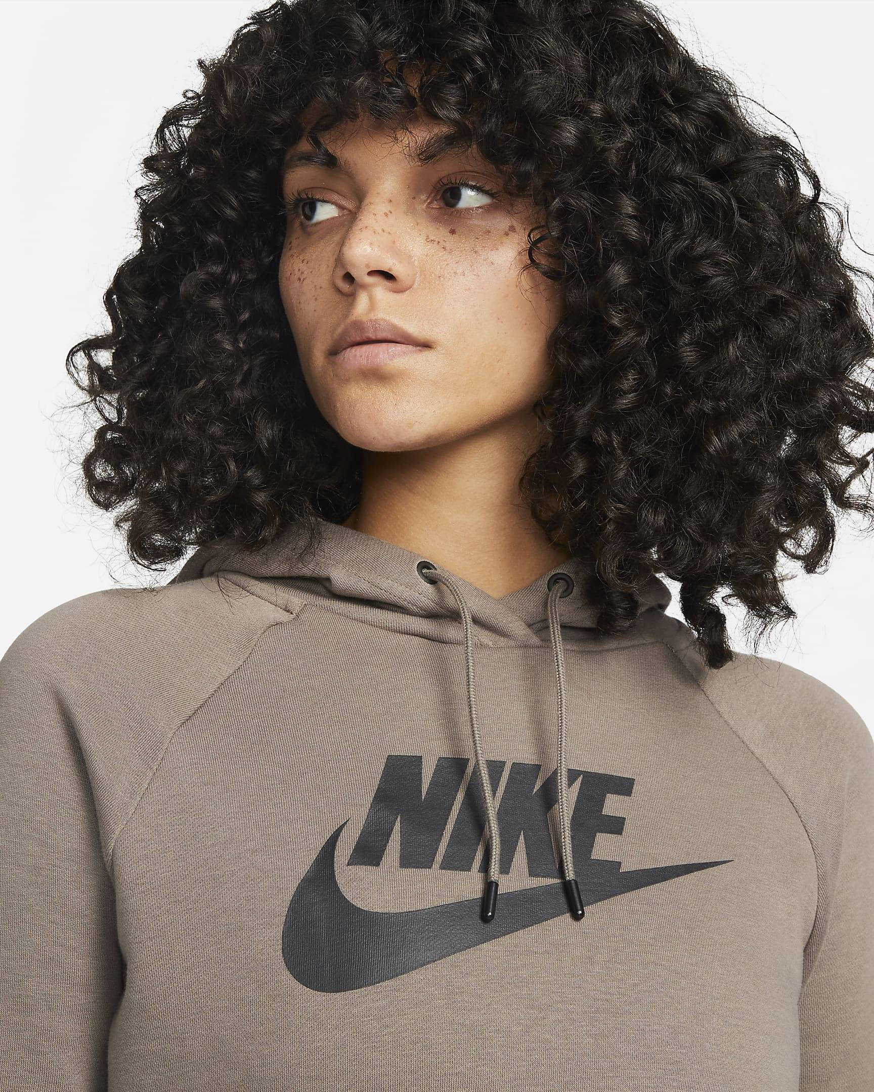 Nike Sportswear Essential Fleece Hoodie