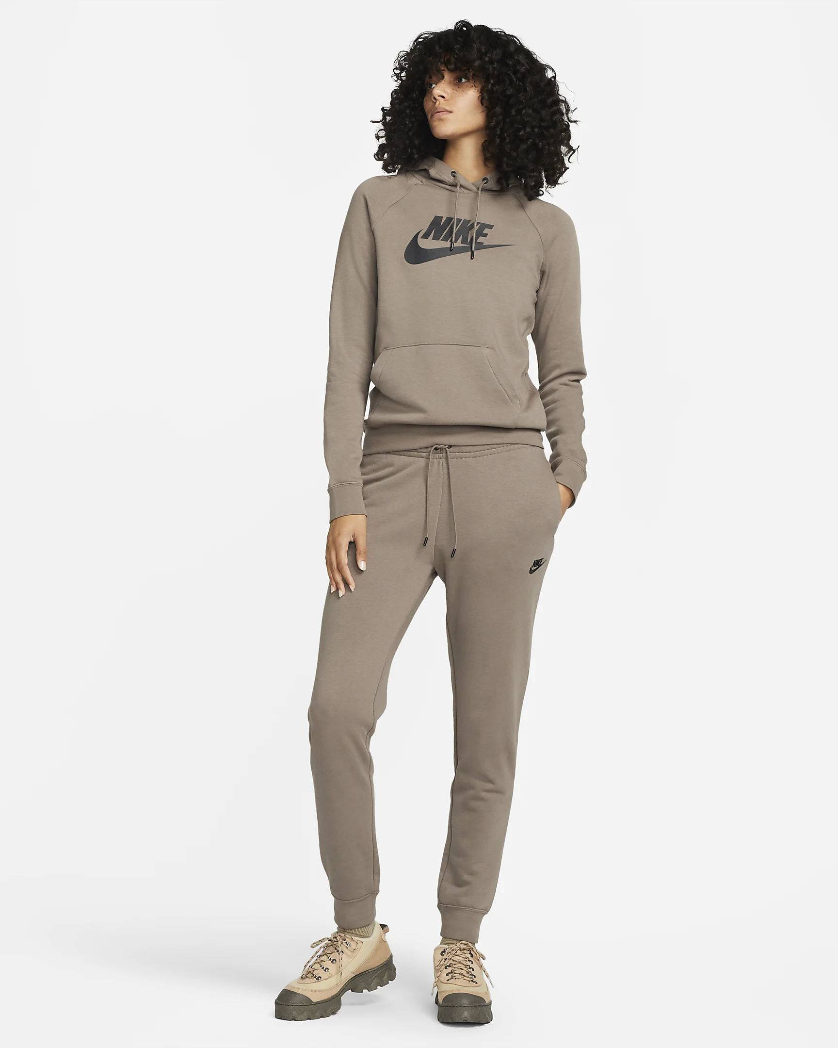 nike women's essentials fleece hoodie & sweatpants