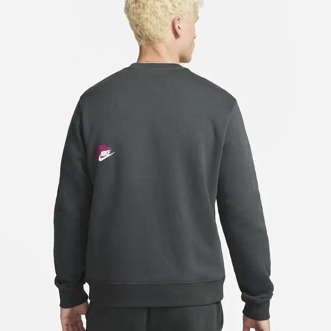 Nike Sportswear Standard Issue Sweatshirt | Where To Buy | FD0415-070 ...