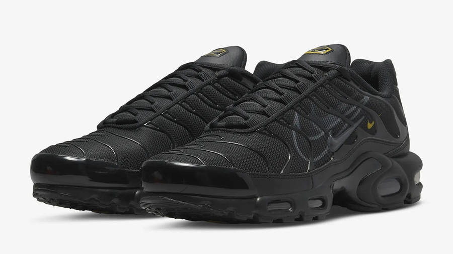 all black tn air max