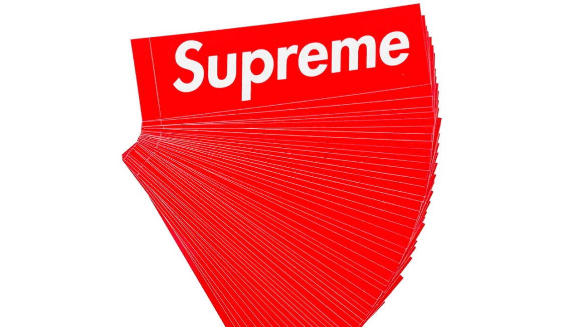 GRAILED on X: Is Supreme's 2012 Shibuya Box Logo tee, featuring