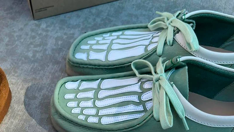 Vandy The Pink x Clarks Wallabees Skeletal Sage Green Side 2